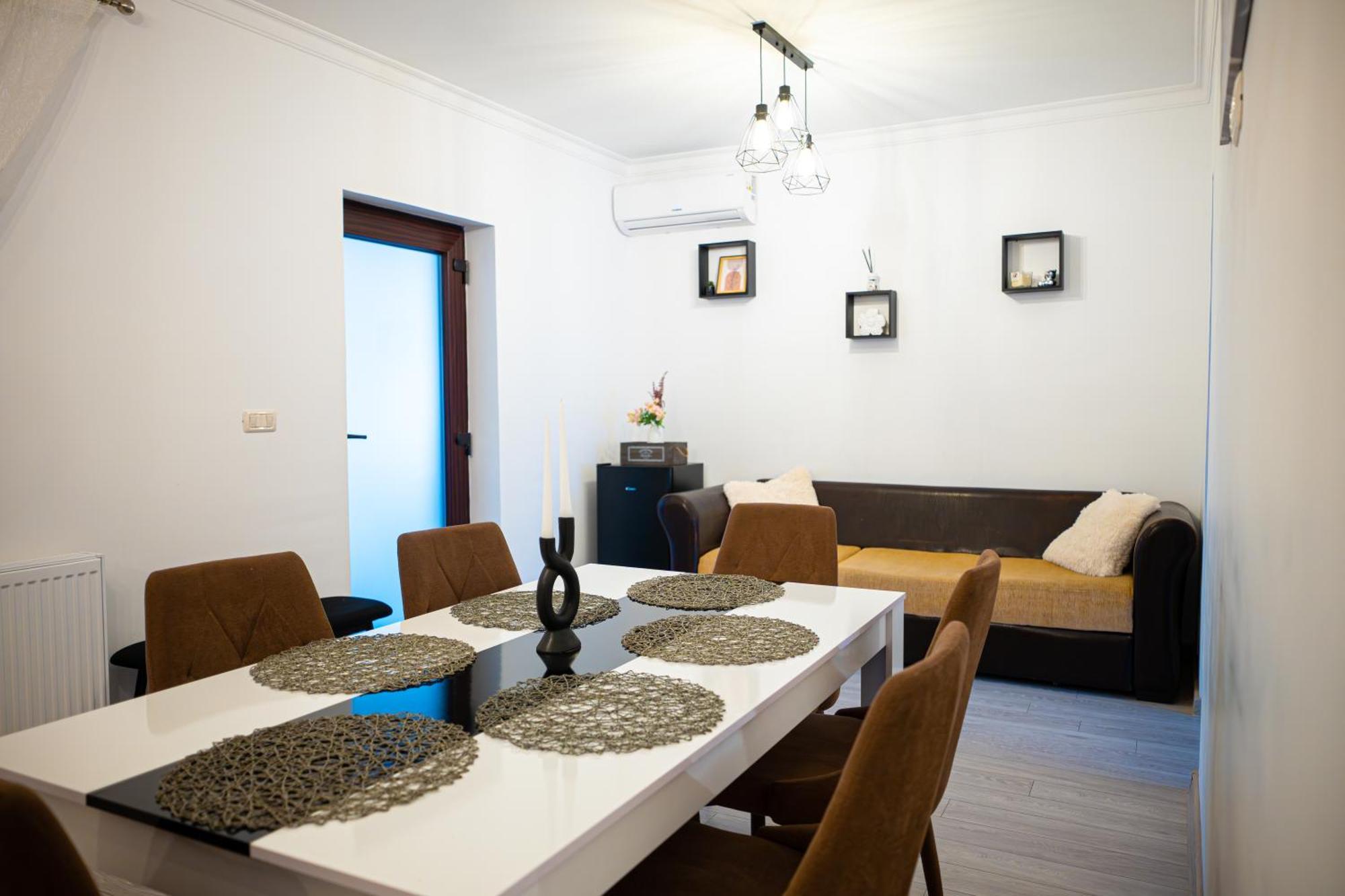 Vila Aly&Emy Caransebeş Exteriér fotografie